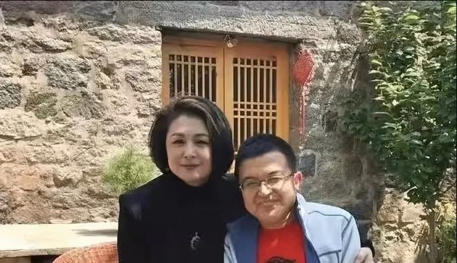 無兒無女的於月仙：車禍去世一年後，丈夫張學松的選擇讓人淚目