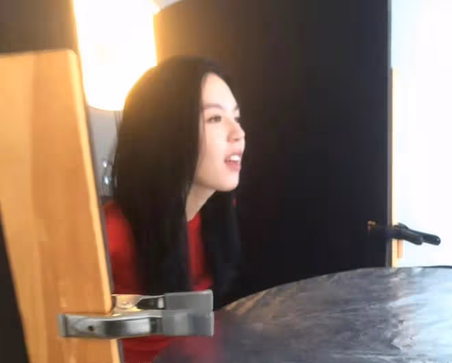 哈文帶女兒美國過年!模樣蒼老變化大,法圖麥戴五件珠寶眉眼像爸