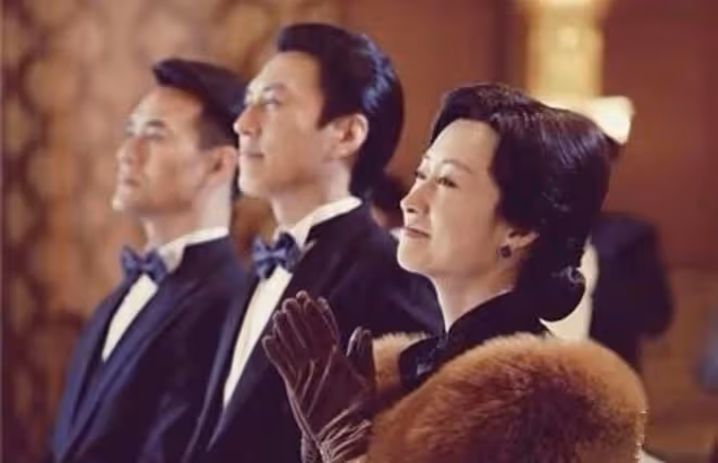 曝某民國劇主演關係混亂，多位女演員與導演好過，《偽裝者》躺槍