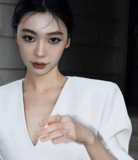 曝易夢玲馬思唯已分手！兩人全平台取關，女方悲傷發文淚眼朦朧
