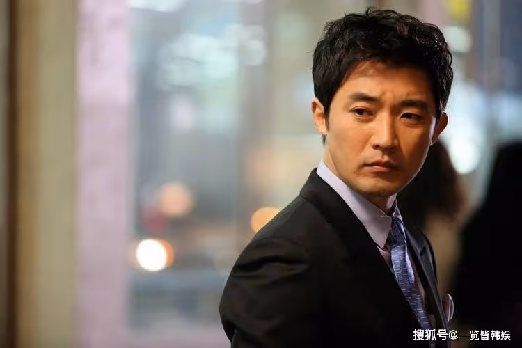 安在旭曬妻女近照分享幸福 曾與故人崔真實合作 年輕時是全面男神