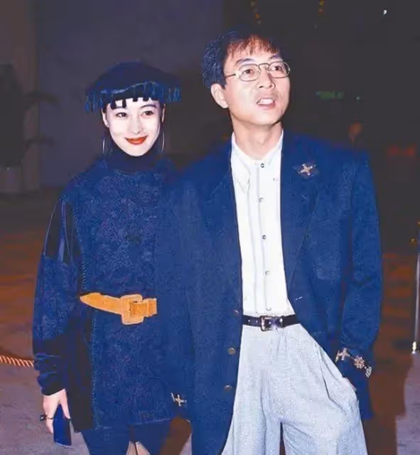 56歲「古裝皇后」黎美嫻近照曝光!美人遲暮變化大到認不出 ,網友:扮相宜古宜今,清麗脫俗❗️