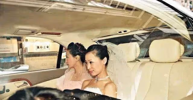 56歲「古裝皇后」黎美嫻近照曝光!美人遲暮變化大到認不出 ,網友:扮相宜古宜今,清麗脫俗❗️