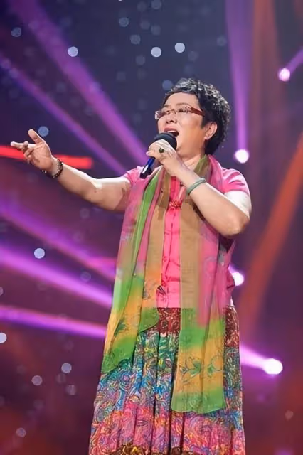 著名歌唱家謝莉斯去世，晚年喪女得過腦梗，老友透露其因新冠離世
