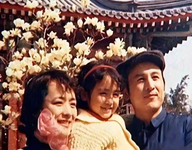 著名歌唱家謝莉斯去世，晚年喪女得過腦梗，老友透露其因新冠離世
