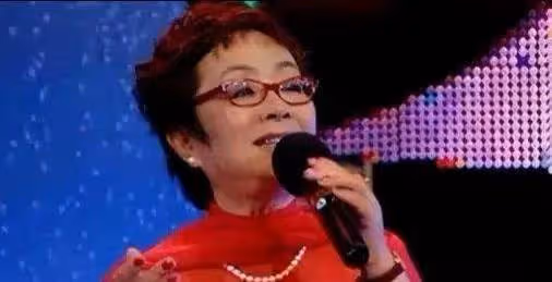 著名歌唱家謝莉斯去世，晚年喪女得過腦梗，老友透露其因新冠離世