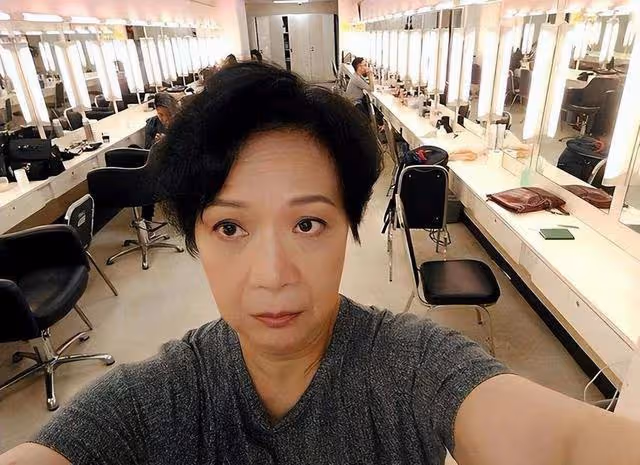 TVB「御用工人」稱抗拒演工人!65歲只為過戲癮,因丈夫出軌離婚