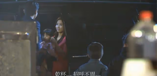 TVB仙氣女神露玉背迎30歲,現實中家底豐厚,自己創業開兩店