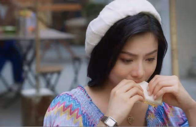 TVB仙氣女神露玉背迎30歲,現實中家底豐厚,自己創業開兩店