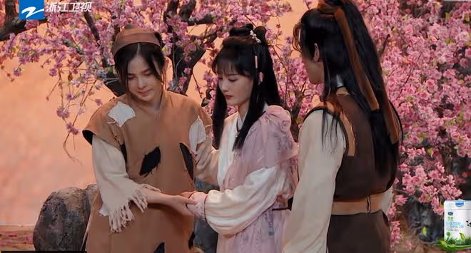 趙櫻子逆襲拿紅卡,郭曉婷演技存在硬傷,佘詩曼:哭起來像笑