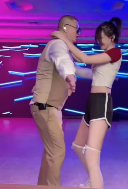 二驢妻子：回老家蓋房子，卻發現丈夫移情別戀，和自己徒弟在一起