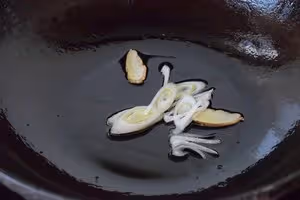 油渣燒白菜