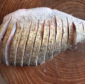 孔雀開屏富貴魚