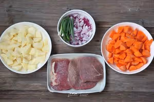 減脂三餐 ·電飯煲| 嫩到融化的香草牛扒