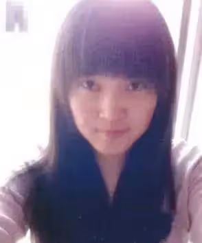 47歲滿文軍滿頭白髮憔悴不堪,被曝光與23歲女兒21年不見