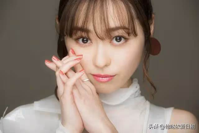 如水如痴如醉，從童星到演員，大眼睛的福原遙，美和知性成熟並存