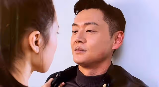 突發!TVB知名男星拍戲受傷當場見血,緊急送醫縫合7針恐破相