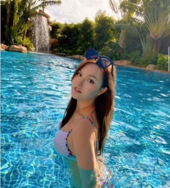 家族基因優秀!前混血港姐雙胞胎妹妹氣質出眾,樣貌更撞臉天王嫂