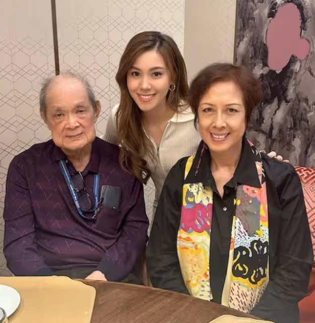 家族基因優秀!前混血港姐雙胞胎妹妹氣質出眾,樣貌更撞臉天王嫂