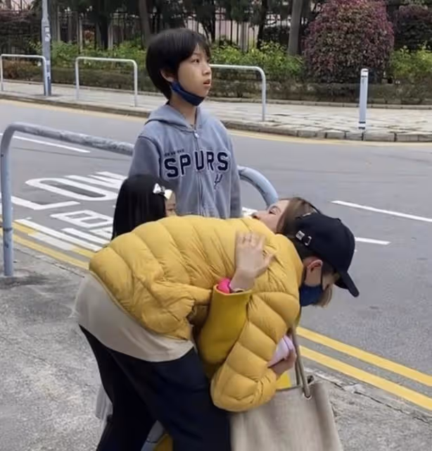 香港知名女星在內地復出!狀態凍齡保養似少女,疑遭富商丈夫家暴