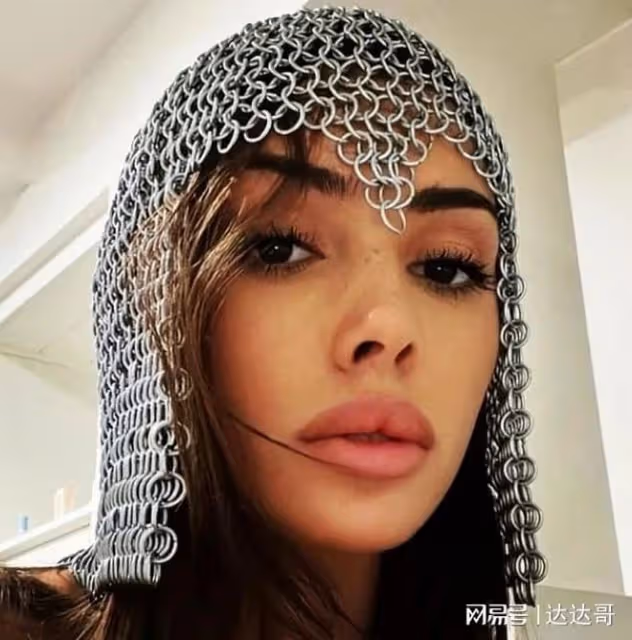 侃爺才掰了金卡戴珊2個月驚傳再婚 超辣嫩妻身份曝光