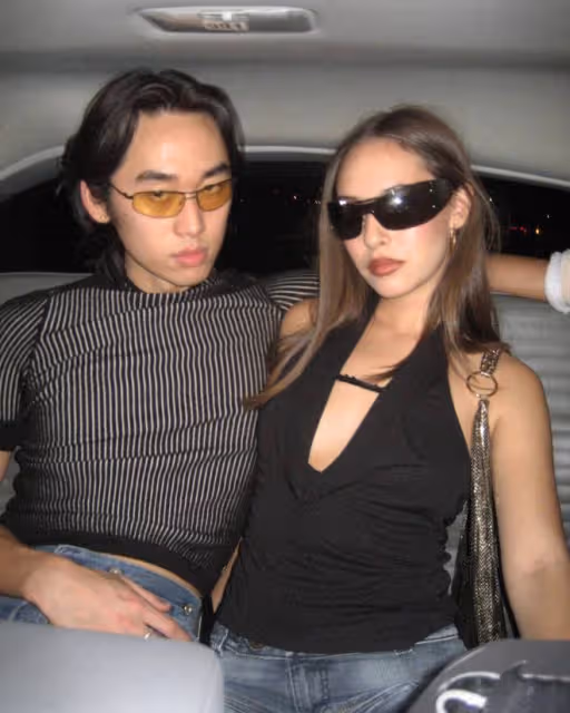 林依輪倆兒子回國，與家人齊聚豪宅迎新年太溫馨，高大帥氣像老爸