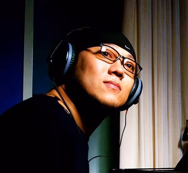 48歲周迅任杭州亞運會形象大使，出鏡推廣曲MV，漫遊西湖淡雅素凈