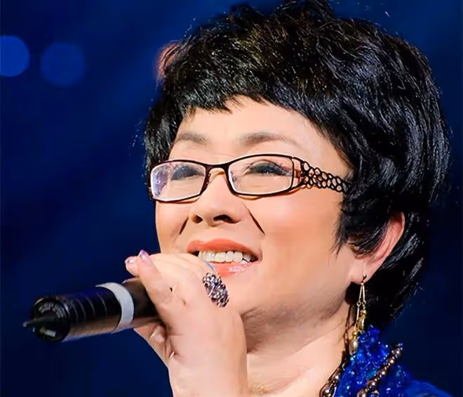 悼念謝莉斯，她與王潔實的二重唱，比現在的「鳳凰傳奇」更火，