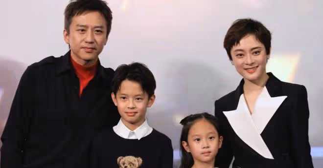 鄧超兒子，小瀋陽、吳彥祖的女兒，星二代長相普通，沒必要尬吹！