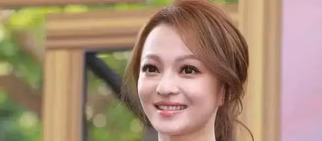 張韶涵被親媽造謠吸毒,捲走1億資產,沉寂10年,如何逆風翻盤!