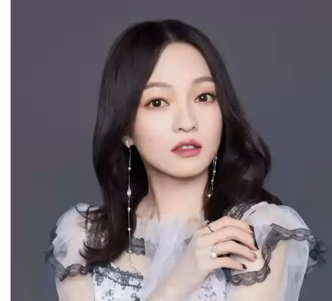 張韶涵被親媽造謠吸毒,捲走1億資產,沉寂10年,如何逆風翻盤!