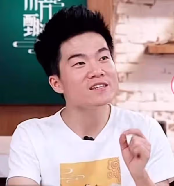 董宇輝:邊教英語邊帶貨,11小時成交460萬。將新東方股價拉升40%