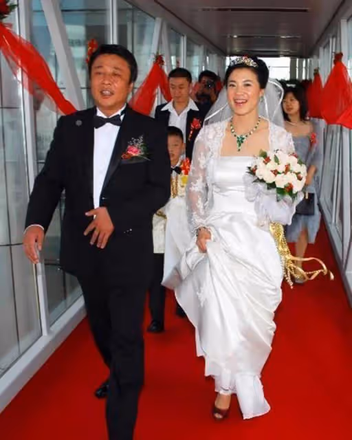 王楠老公郭斌：身價過億，在海南別墅度假卻總回憶兒時苦難很辛酸