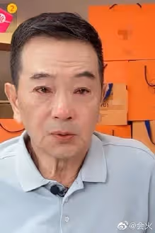曾帶貨被罵哭❗️張晨光突低調返台「蒼老消瘦近況曝」 甜擁大咖老友網喊「螢幕情侶終合體」