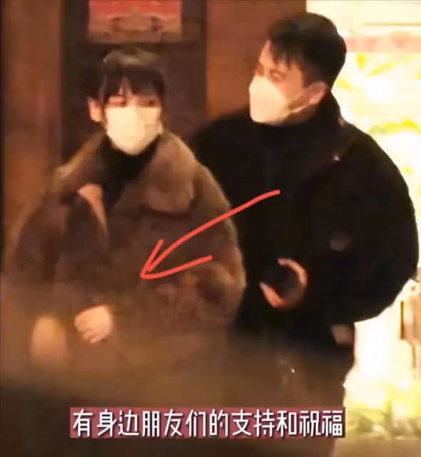 娛樂圈24小時:傳劉愷威女友李曉峰懷孕,管虎父親去世,悲喜不同
