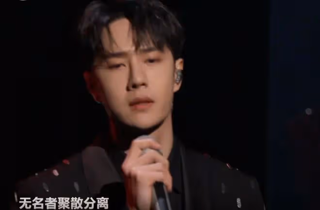 娛樂圈24小時:傳劉愷威女友李曉峰懷孕,管虎父親去世,悲喜不同