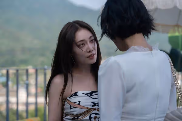 《黑暗榮耀》選角被讚很厲害,青少年組相似度極高 !