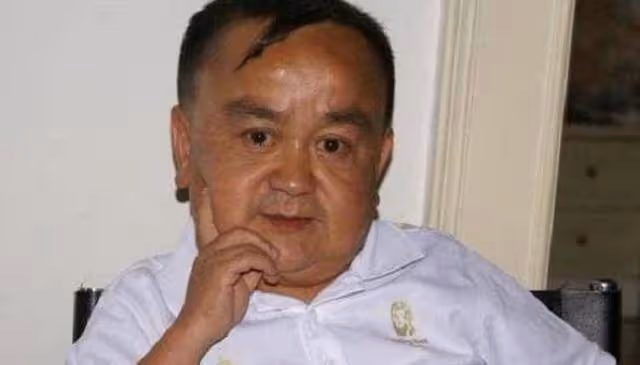 「小陰蝕王」張伸:身高1.15米,現無戲可拍,小18歲嬌妻揚長而去