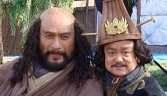 「小陰蝕王」張伸：身高1.15米，現無戲可拍，小18歲嬌妻揚長而去