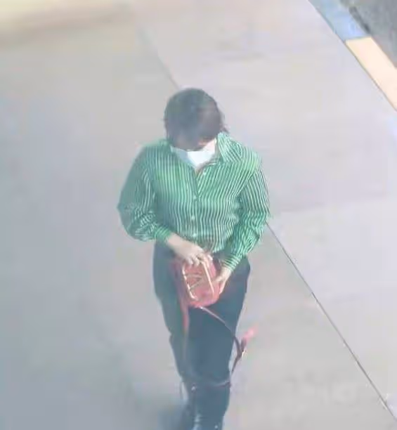 難怪楊紫不願穿「死亡綠衫」,當看清她穿後的身材,上帝很公平