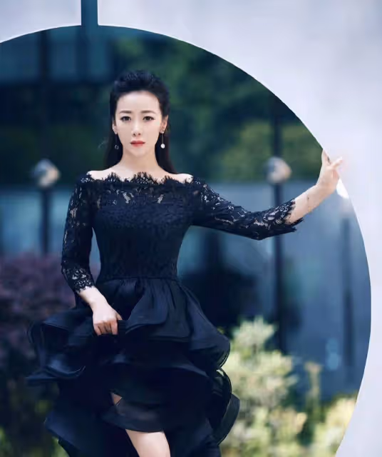 陳紫函,嬌美而不失性感,性感而不失知性,知性而不失女人味