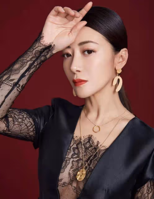 陳紫函，嬌美而不失性感，性感而不失知性，知性而不失女人味