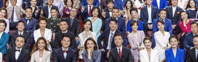 郎才女貌!央視「夫妻主持」,低調結婚16年,如今兒女雙全惹人羨