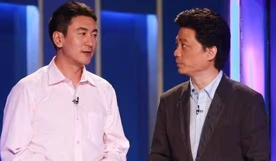 郎才女貌!央視「夫妻主持」,低調結婚16年,如今兒女雙全惹人羨