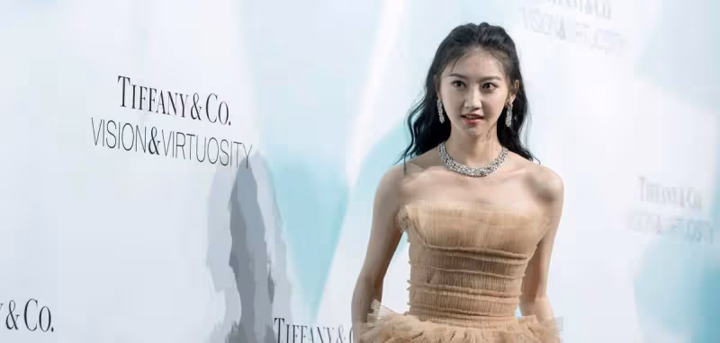 那些怎麼都捧不紅的女演員,演技時高時低,最後一位搭檔多位流量