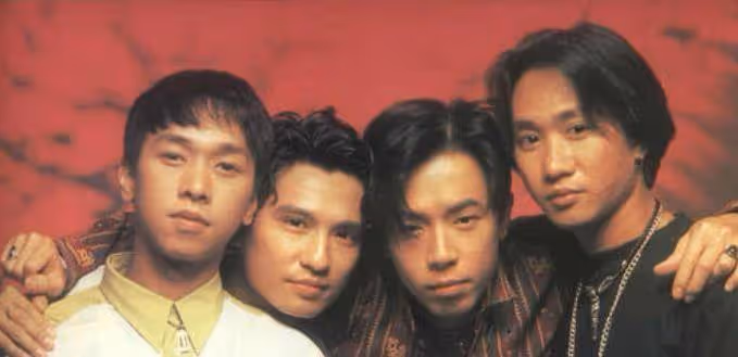 走出30平米破屋,巔峰時刻卻隕落,「搖滾神話」黃家駒的坎坷一生