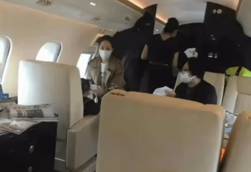 向太婆媳合體慶生!向佐寵溺攬著愛妻郭碧婷,兒子向笙長相似媽媽