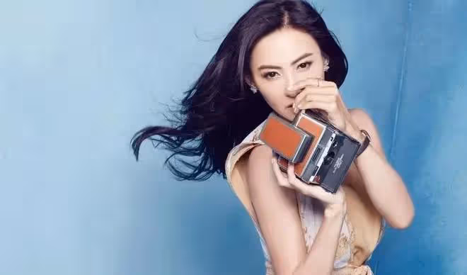 張柏芝42歲依舊顏值在線，身材也完全沒有走樣，是大家的夢中女郎