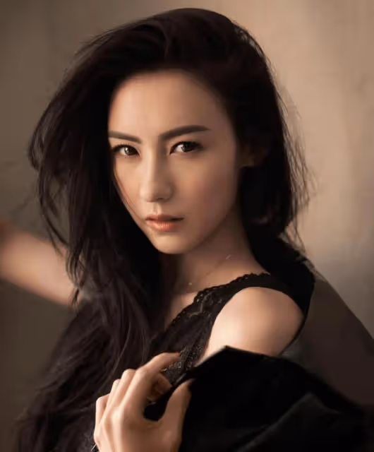 張柏芝42歲依舊顏值在線，身材也完全沒有走樣，是大家的夢中女郎