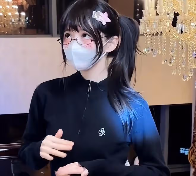 網紅蔡蘿莉:穿露臍裝跳舞,網友卻關注她的肚子:做羊水穿刺了?